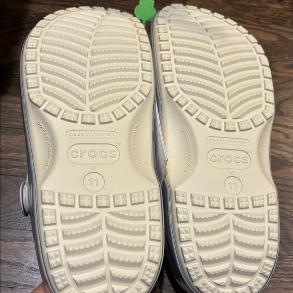 Crocs x Star Wars Men’s Classic Clogs - Picture 5 of 5